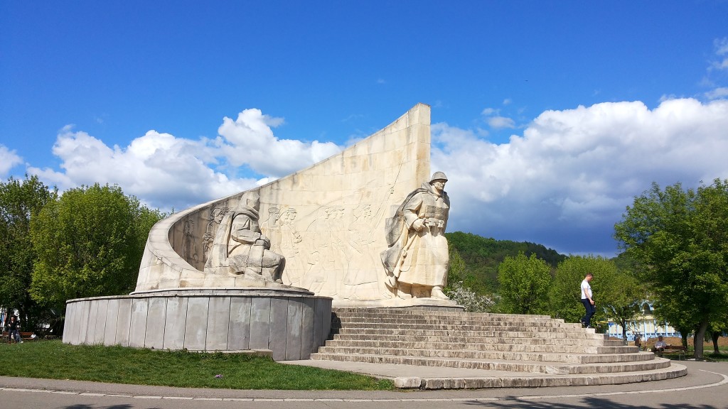 baia-mare-monument