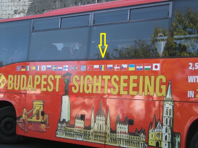 Bus-ul turistic din Budapesta are ghid audio în limba română!