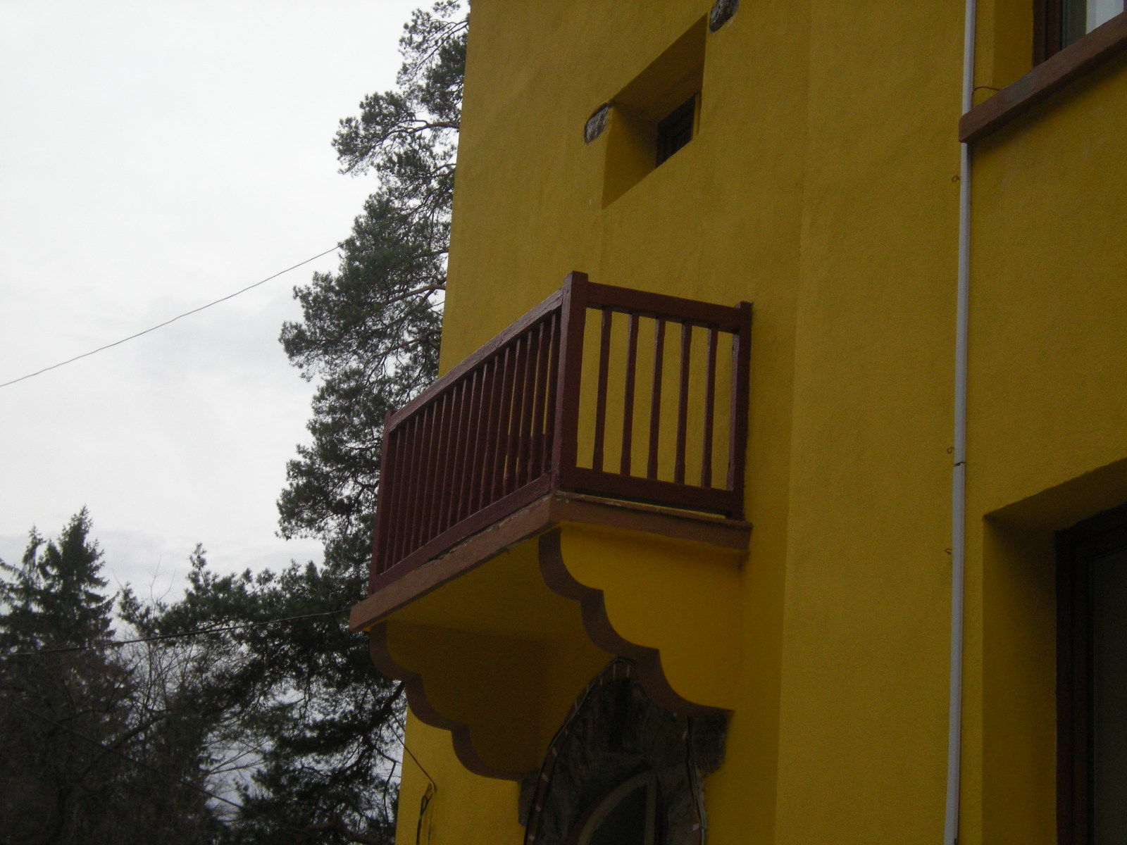 Un balcon numit eșec