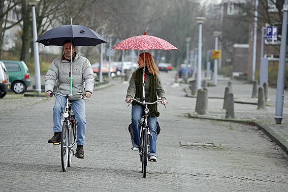 Bicicleta cu umbrelă