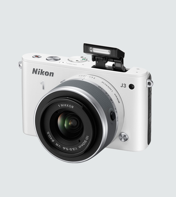 Au fost lansate Nikon 1 J3 și Nikon 1 S1