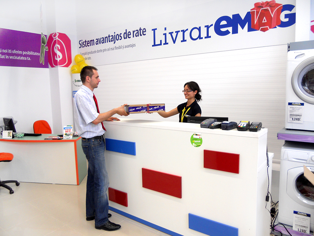eMAG are punct de livrare în Pitești