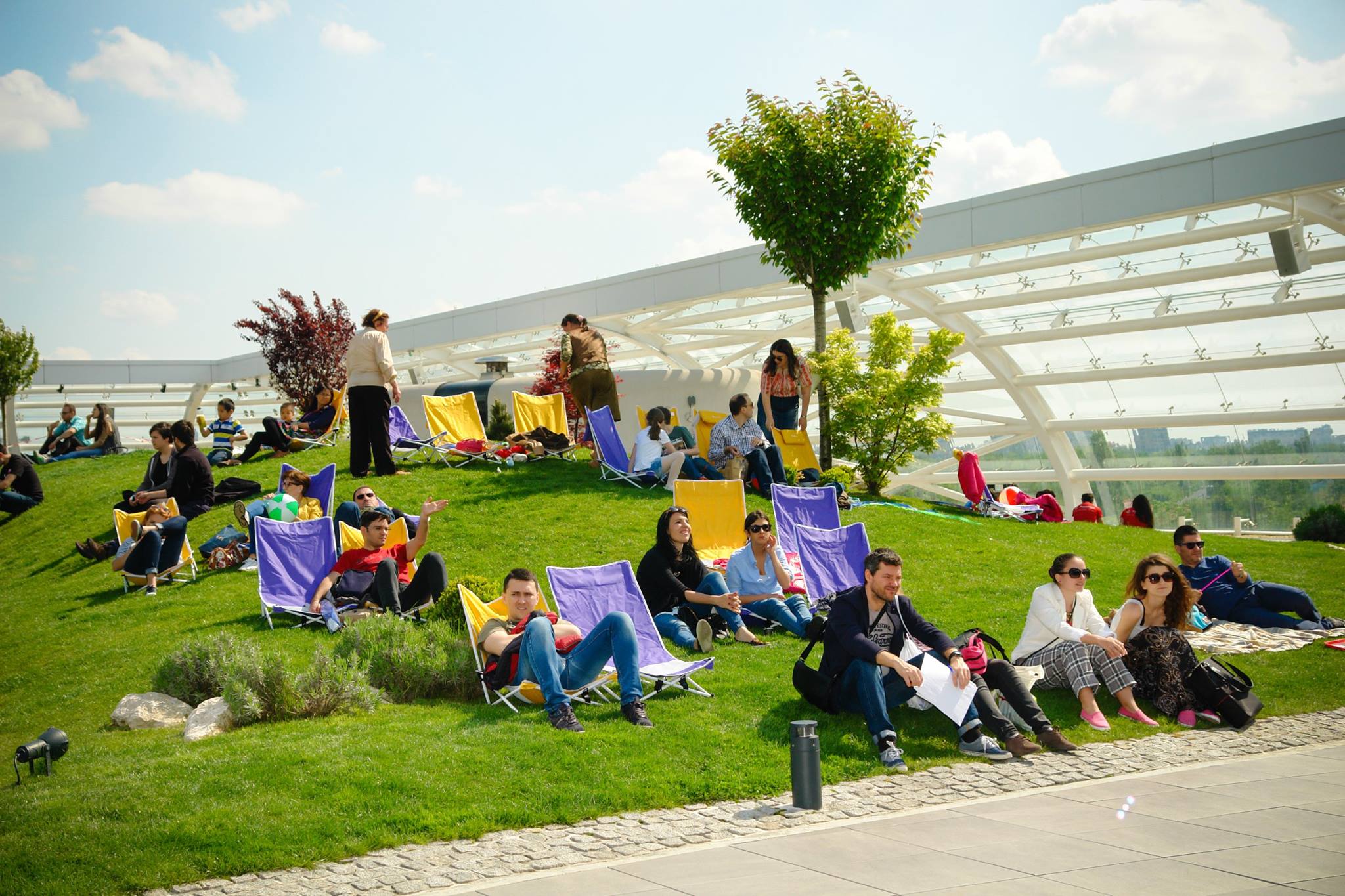 Festival Urban de Muzica si Teatru pe terasa Promenada